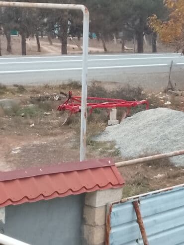 satlıq traktor 82: Kənd təsərrüfatı üçün üçnöqtəli qoşqulu kultivator/çərtici. - — 2