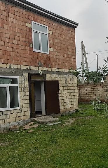 qaraçuxur ev: 10 sot, Tikinti, Mülkiyyətçi, Bələdiyyə — 5