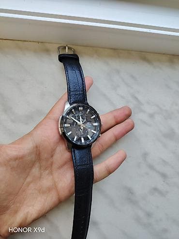 original saat: Casio Edifice EFR-303 - Orijinal Casio Edifice seriyası, model — 2