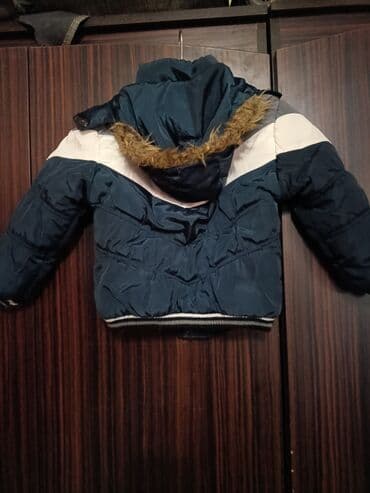 Manejlər: Oğlan uşaqları üçün qışlıq şişmə gödəkçə - Rəng: tünd mavi-ağ-boz — 2