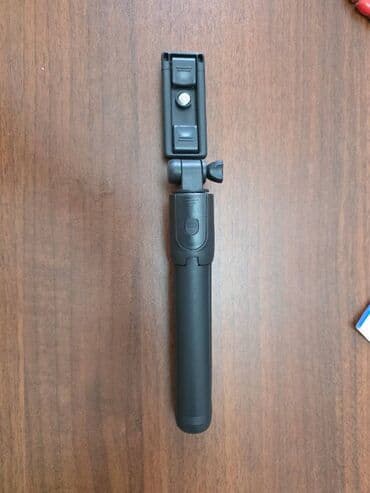 Hyundai: Blutuzlu selfi cubugu. ucuz qoyulub istifade edilməyib deyə təzə. yeni — 4