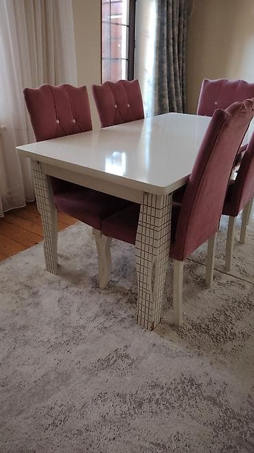 istolar: Qonaq otağı üçün, Açılan, Dördbucaq masa, 6 stul — 4