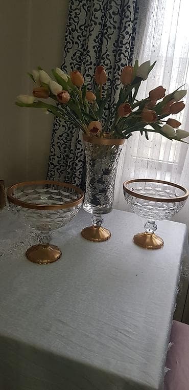 Vazalar: Vaza dəsti — 1