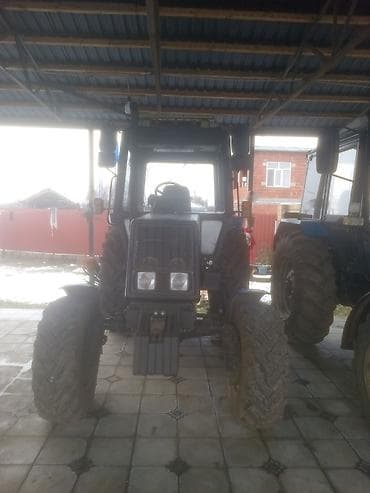 mtz 92: Təcili satılır razılaşmaq olar Belarus MTZ traktoru Xüsusiyyətlər: - — 4