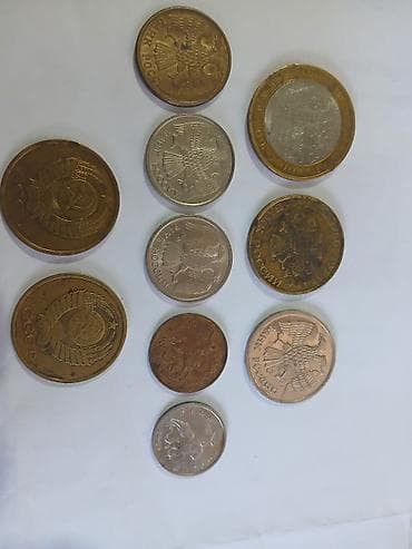 bas gitara: Sovet və Rusiya dövrünə aid qarışıq sikkə dəsti. Tərkib: - 2 ədəd 5 — 2