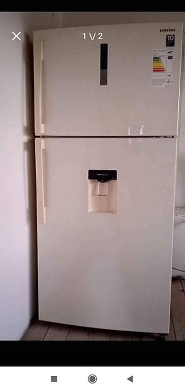 İşlənmiş 2 qapılı Samsung Soyuducu Satılır, rəng - Bej, Təkərli