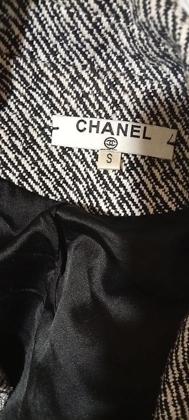 İki hissəli qadın dəsti – jaket və ətək - Brend: Chanel (etiketdə — 2