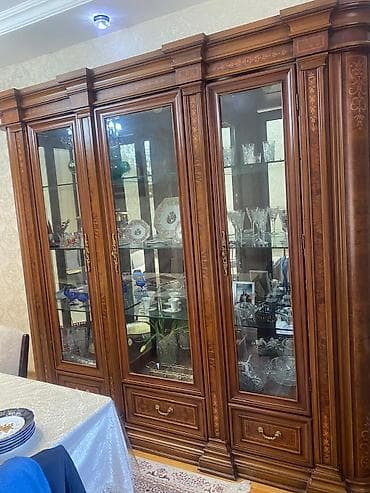 Bufet yaxşı vəziyyətdədir