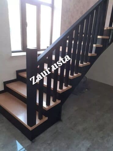 pilləkən ustası: Taxta pilləkənlərin hazırlanması. Pilləkənlər tam qurudulmuş müxtəlif — 2