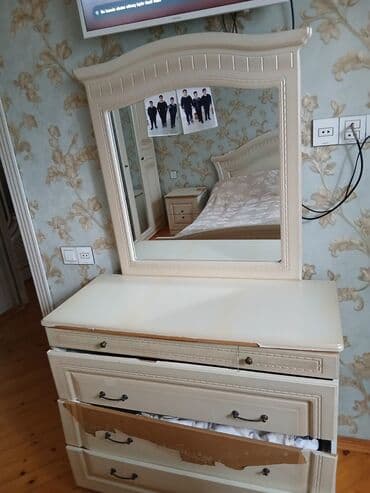 Kreslolar: İkinəfərlik çarpayı — 2