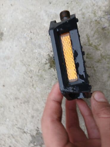 velosiped işlənmiş: Məhsul: Velosiped pedalı dəsti (2 ədəd) Xüsusiyyətlər: - Platforma — 2