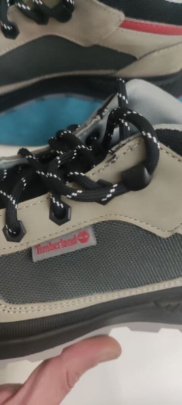 yaşıl krossovkalar qadın üçün: Tiberland brend geyim — 4