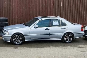 range rover satilir: Mercedes-Benz C-Class (W202) sedan - Kuzov: 4 qapılı sedan, gümüş — 2