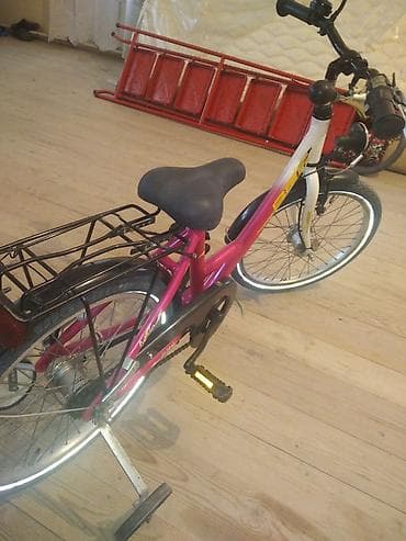 Velosipedlər: Alman velosipedi 20 lik əla vəziyyətdədir uşaq az müddət evdə sürüb — 1