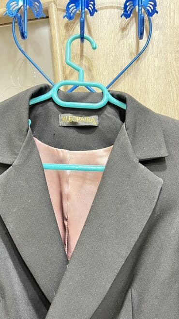 bej qadın kostyumları: Pencək — 2