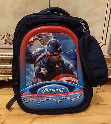 Avengers dizaynlı məktəb çantası. Ön hissəsində Captain America lalafo.az -da Avengers dizaynlı məktəb çantası. Ön hissəsində Captain America