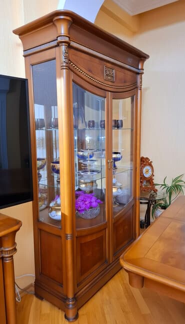 istehsal üçün yer axtarıram: İşlənmiş, Düz dolab, Servant, Malayziya — 1