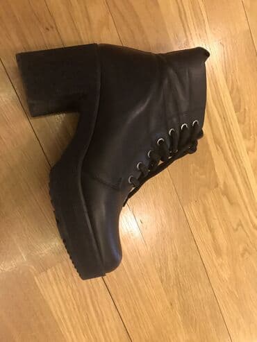 Ölçü: 37, rəng - Qara, Yeni