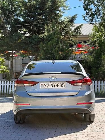 Транспорт: Hyundai Elantra: 2 л | 2017 г. Седан — 3