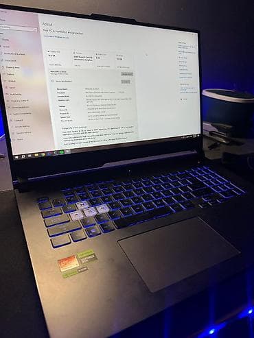компьютерный монитор: ASUS ROG Strix oyun noutbuku Texniki xüsusiyyətlər: - Prosessor: AMD — 2