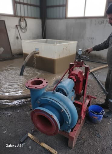 3 tonluq su ceni: Nasos, Suvarma üçün, quraşdırılma Səthi, İşlənmiş — 1