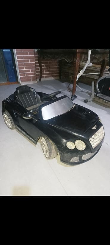 Uşaq üçün elektrikli minik avtomobili - Rəng: qara - Korpus