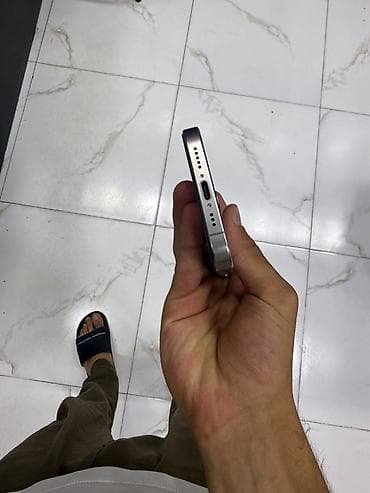iphone 15 satış: IPhone 15 Pro, White Titanium, Face ID — 7