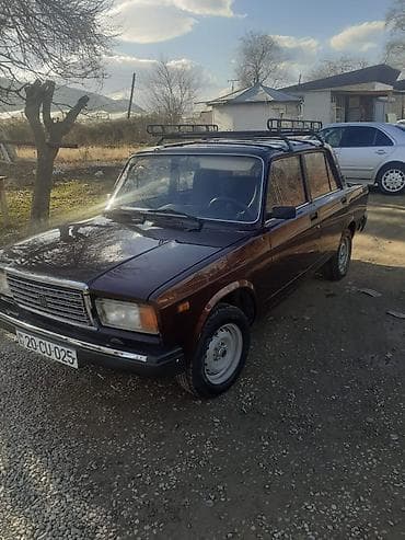 toyota plus c: LADA 2107 sedan injektor - Kuzov: qəhvəyi rəng, 4 qapı, xrom ön-arka — 1