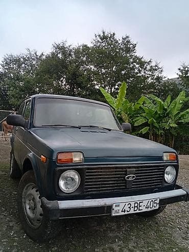 lada salon: Lada Niva 4x4 – off-road üçün klassik universal SUV. Xüsusiyyətlər: - — 5