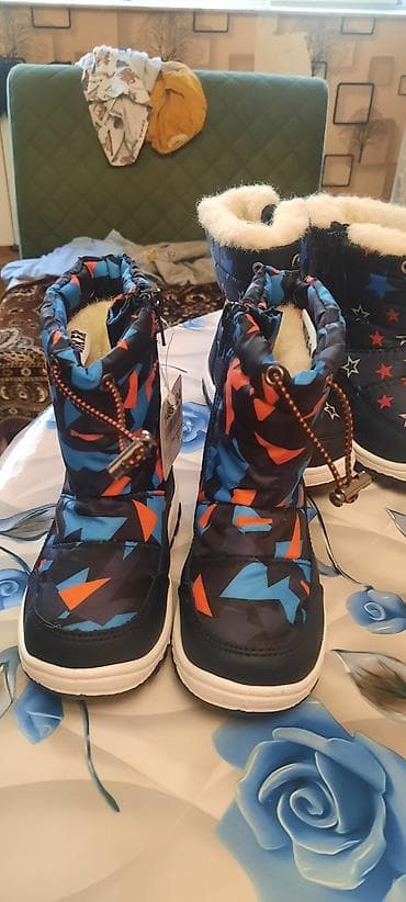 Tezedi rasiyanindi.ceki usdunde .qiymetinden asagi qoymusam.24 razmer — 3