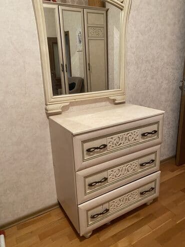 белая мебель в стиле прованс: Двуспальная кровать, Шкаф — 4