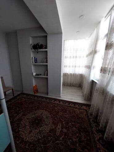 9 ci mikrorayon satilan evler: 4 otaqlı, Yeni tikili, 135 kv. m — 3