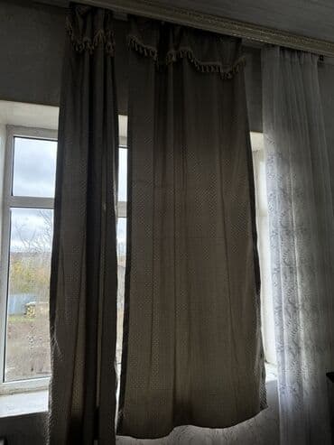 Kasalar: Qalın pərdə dəsti - Komplekt: 2 ədəd tünd qəhvəyi qalın pərdə, 2 ədəd — 3