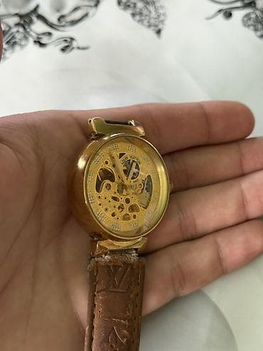 saat romanson: İşlənmiş, Qol saatı, Louis Vuitton, rəng - Qızılı — 4