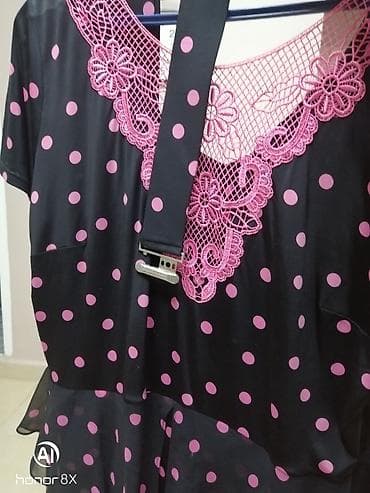 Qara rəngli, çəhrayı xırda xallı qadın donu - Model: qolsuz/yarımqol