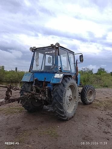 4 tekerli moped: Traktor MTZ (Belarus) 4x4 - Rəng: mavi, kabinli - Tam ötürücülü — 4