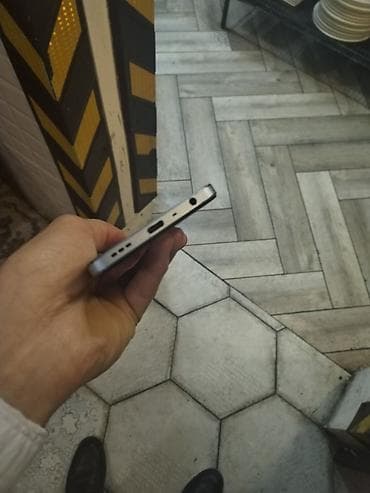 samsung galaxy tab: Salam Oppo a18 modelidir 128 yaddaşı arxa krişkası yoxdu ara sıra — 2