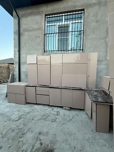 3 mətəbəli mətbəx mebeli (uqlavoy). Hərşey işləkdir. Az işlənib — 6
