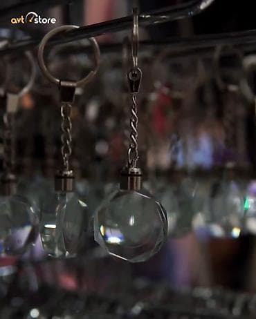 Avto store 333: BMW və müxtəlif çeşidli asılqanlar. Hər cür maşın aksesuarının