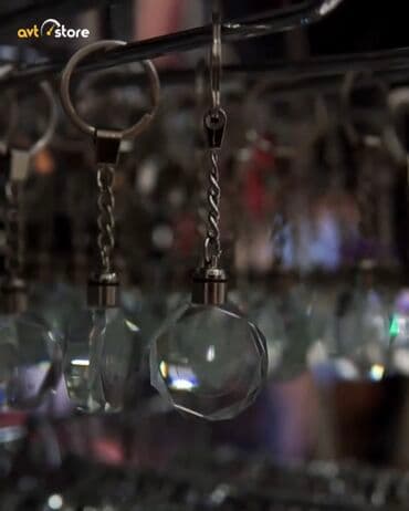 brilok: BMW və müxtəlif çeşidli asılqanlar. Hər cür maşın aksesuarının — 1