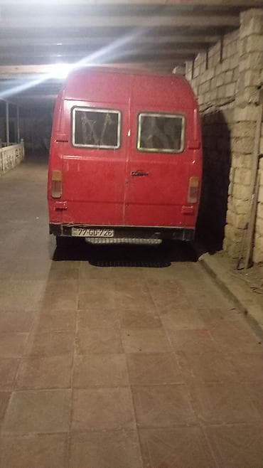 Mercedes-Benz mikroavtobus - Kuzov tipi: yüksək tavanlı