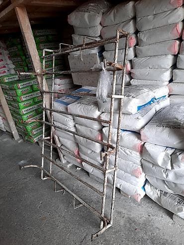 diski teker 4 bolt: Metalkonstruksiya yük daşıma rafı – avtomobil dam baqajı üçün - — 2