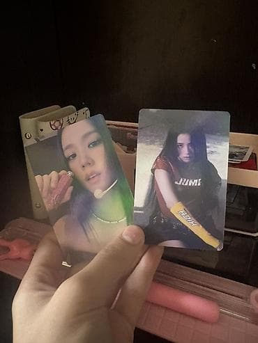 BLACKPINK Jisoo fotokartları – 2 ədəd set Hasarsız dı Lomo Card denesı lalafo.az -da BLACKPINK Jisoo fotokartları – 2 ədəd set Hasarsız dı Lomo Card denesı