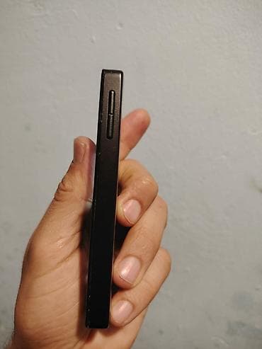 resmi 9 t: Nokia 8000 4G, 1 TB, rəng - Qara, Düyməli — 4