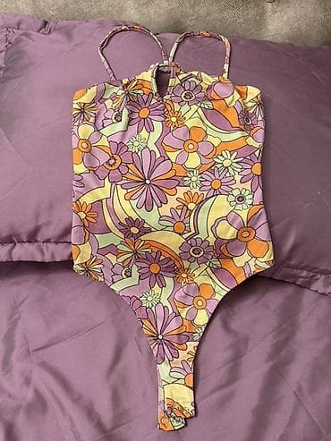 Bershka bədən geyimi (bodysuit) - Ölçü: S (EUR S / USA S / MEX 26) -