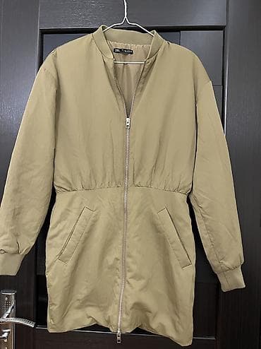 heserat yeyen bitki: ZARA devetüyü rəngli, uzunqol bomber don. Ön hissədən fermuarla — 2