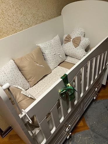 Ev və bağ: Oğlan və qız üçün, Yeni, Dördbucaq, Beşik, Dəst ilə, Matras ilə, Yellənmə mexanizmsiz — 3