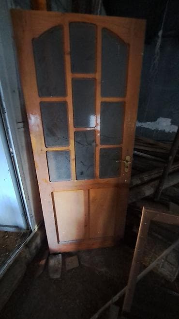 divar üçün işıq: Məhsul: Taxta otaq qapıları (bir neçə model) Təsvir: - Material — 4