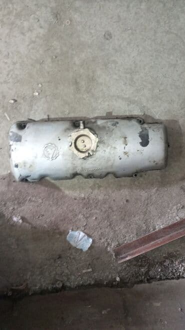 Məhsul: Mühərrik klapan qapağı Təsvir: - Şəkillərdə olan metal klapan