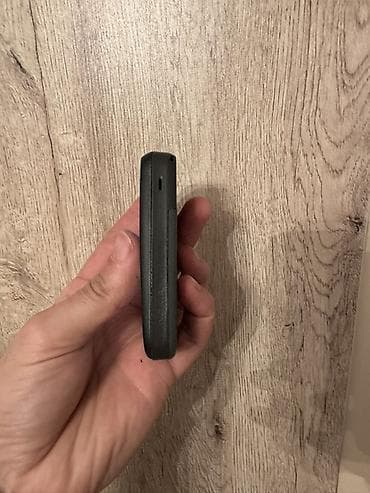 playstation 2 diskləri: Nokia 6700 Slide, < 2 GB Memory Capacity, rəng - Qara, Düyməli — 4